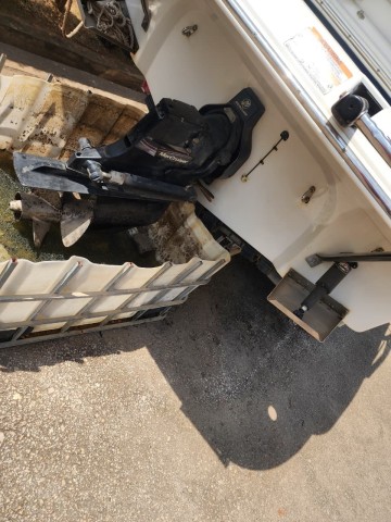 Venda Barco Crownline Elegância, Potência e Conforto sobre a Água