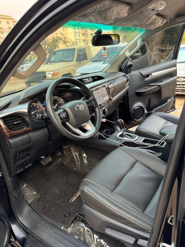 Venda TOYOTA HILUX SR5 2022 V6 FULL OPTION