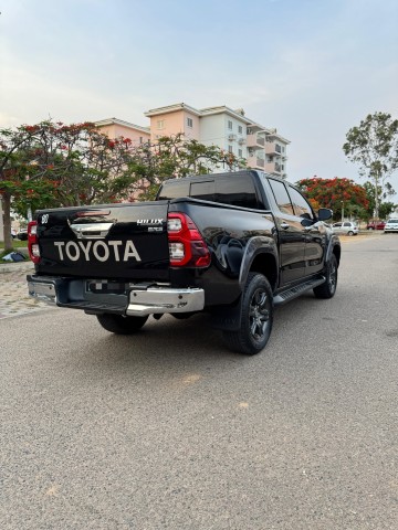 Venda TOYOTA HILUX SR5 2022 V6 FULL OPTION