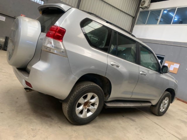 Venda Vendo Toyota Land Cruiser Prado