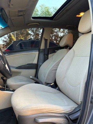 Venda Vendo Hyundai Accent Limpo