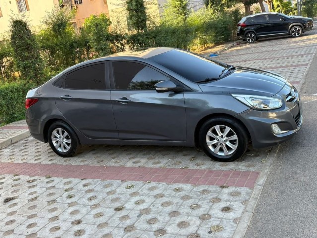 Venda Vendo Hyundai Accent Limpo