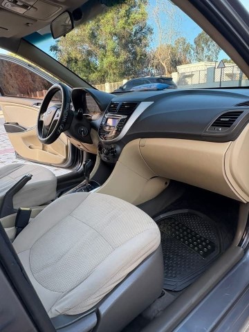 Venda Vendo Hyundai Accent Limpo