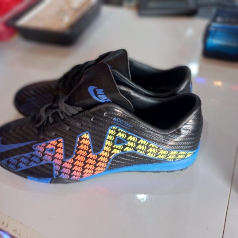 Venda Chuteiras adidas e Nike