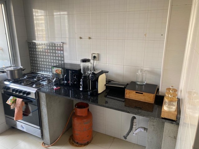 Venda APARTAMENTO T5 NA CENTRALIDADE DO SEQUELE