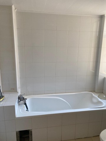 Venda APARTAMENTO T5 NA CENTRALIDADE DO SEQUELE