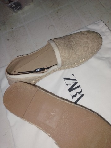 Venda Sapatos femininos e masculinos