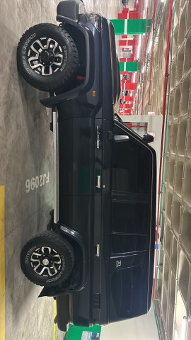 Venda Land CRUISER LX HZ