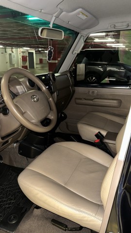 Venda Land CRUISER LX HZ