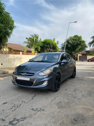 Venda Vendo Hyundai Accent Limpo