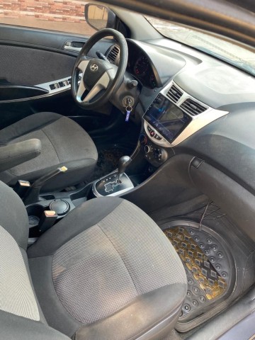 Venda Vendo Hyundai Accent Limpo