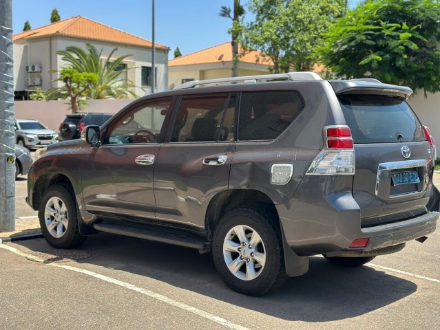 Venda Toyota Prado limpo