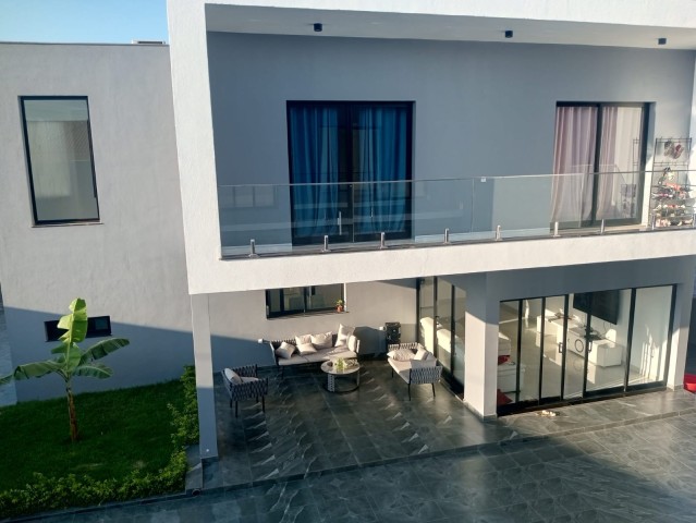 Venda Vivenda v7 à venda Benfica