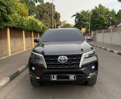 A venda TOYOTA FORTUNER