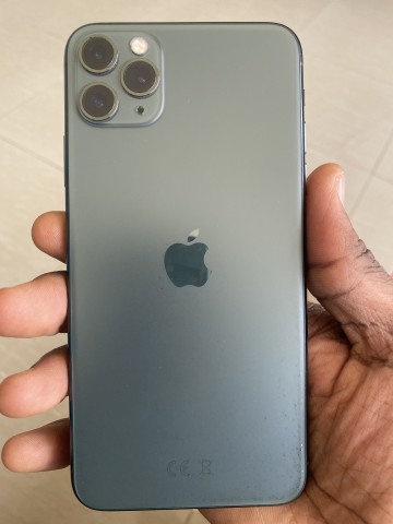 Venda IPhone 11 Pro Max 64GB