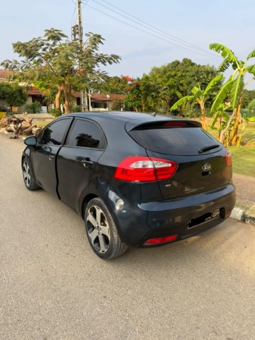Venda Vendo Kia Rio Limpo