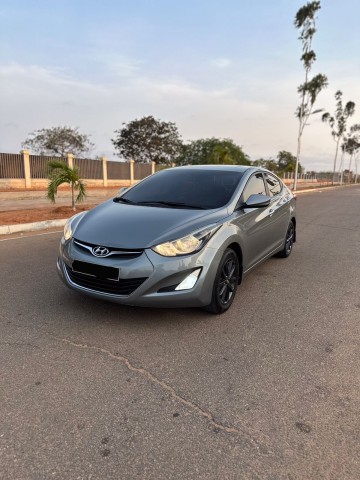 Venda HYUNDAI ELANTRA