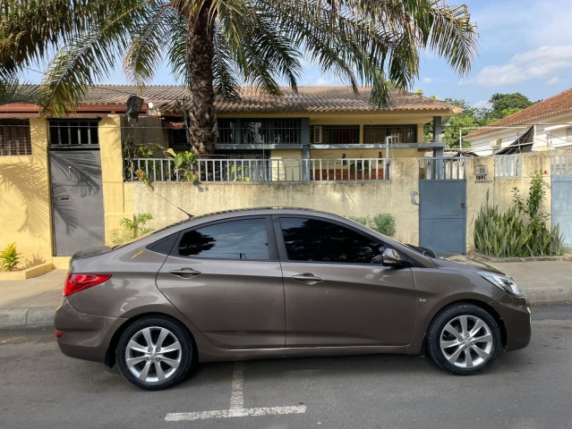 Venda HYUNDAI ACCENT 1.6