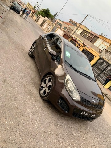 Venda Vendo Kia Rio Limpo
