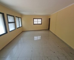 Comprar Arrenda-se uma moradia no kinaxixi