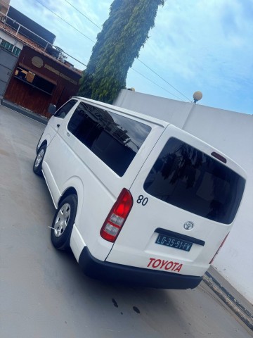 Venda TOYOTA HIACE QUADRADINHO 2KD SÉRIE FW PINTURA DE ORIGEM