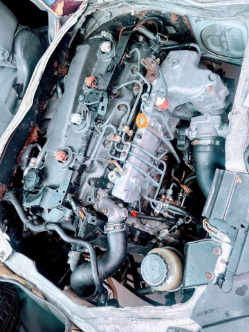 Venda TOYOTA HIACE QUADRADINHO 2KD SÉRIE FW PINTURA DE ORIGEM