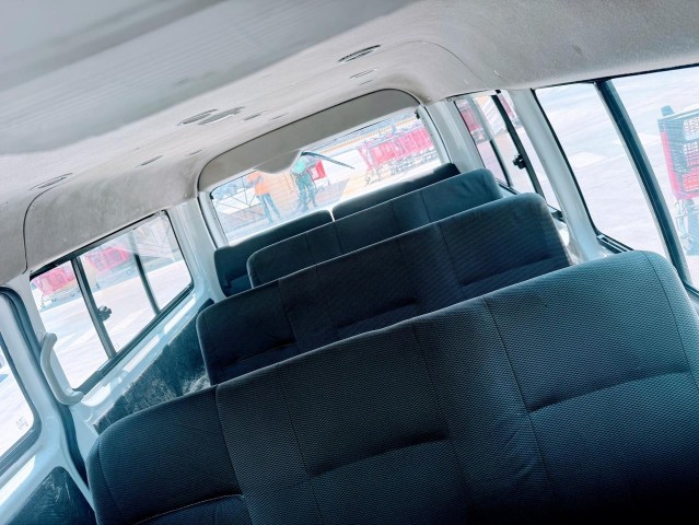 Venda TOYOTA HIACE QUADRADINHO 2KD SÉRIE FW PINTURA DE ORIGEM