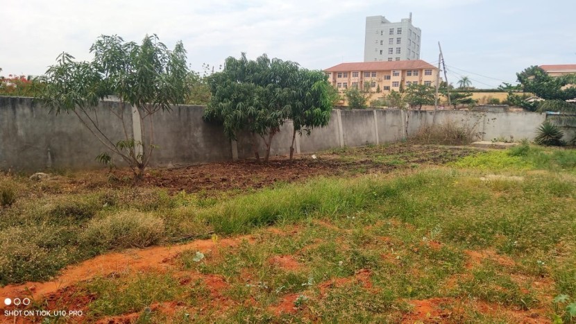 Venda Casa inacabada 50/28