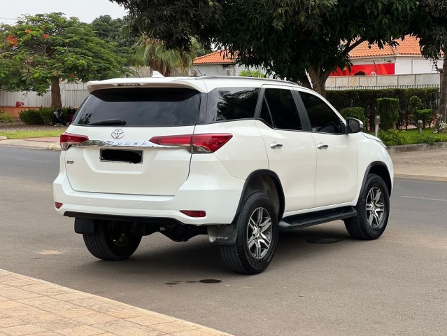 Venda TOYOTA FORTUNER 2020
