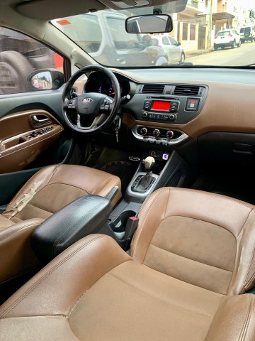 Venda Vendo Kia Rio Limpo