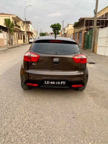 Venda Vendo Kia Rio Limpo