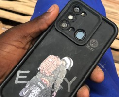 A venda Itel p48 32gb