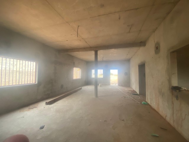 Venda Vende-se esta casa.