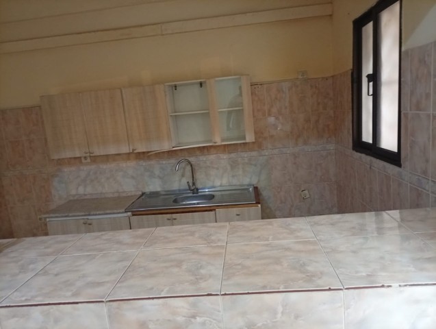 Venda VIVENDA V4 À VENDA MORRO BENTO | LUANDA