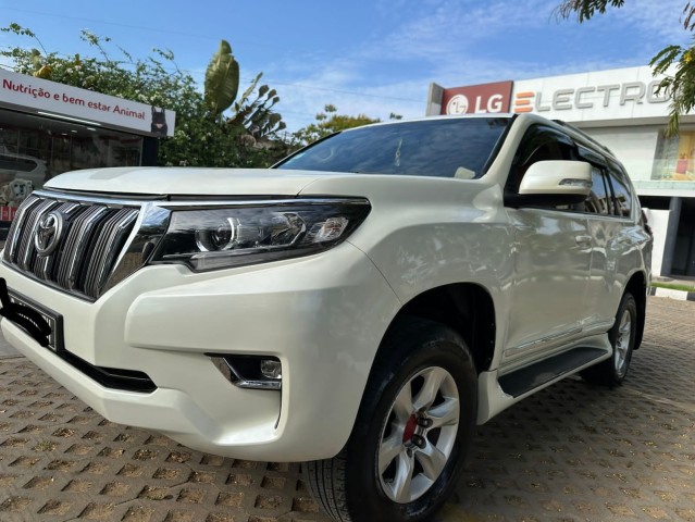 Venda Vendo Toyota Land Cruiser Prado TXL