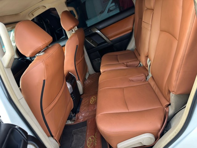 Venda Vendo Toyota Land Cruiser Prado TXL