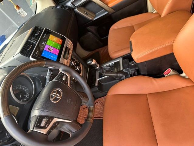 Venda Vendo Toyota Land Cruiser Prado TXL