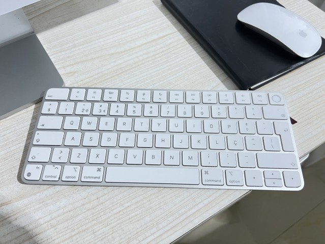 Venda Apple iMac24 M1 8GB 256GB