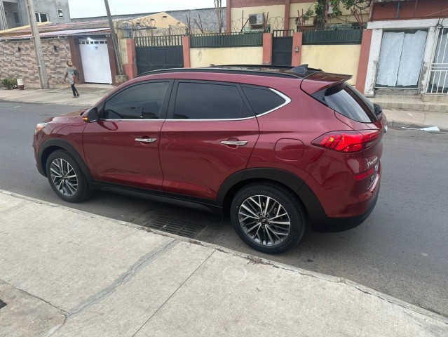Venda HYUNDAI TUCSON FULL PENÚLTIMO MODELO SÉRIE HX