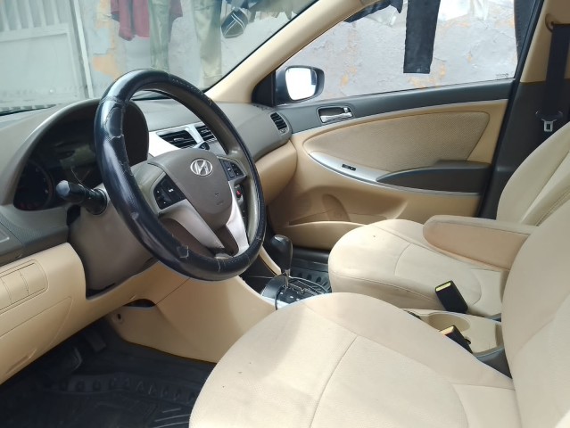 Venda Vendo Hyundai Accent Limpo