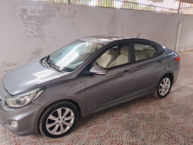 Venda Vendo Hyundai Accent Limpo