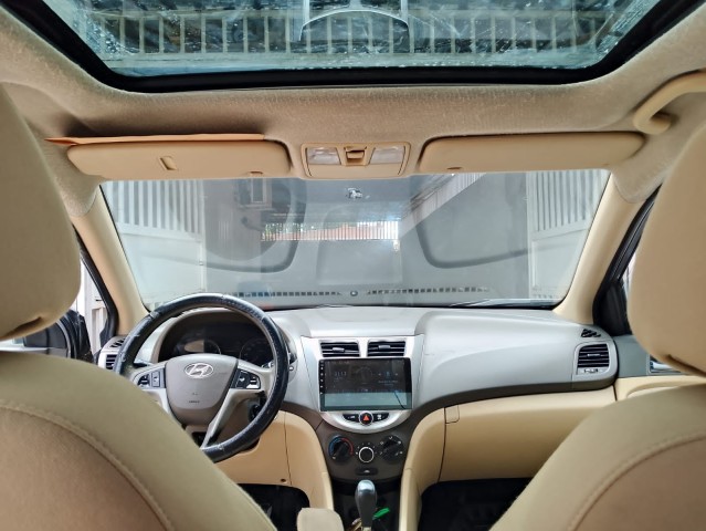 Venda Vendo Hyundai Accent Limpo