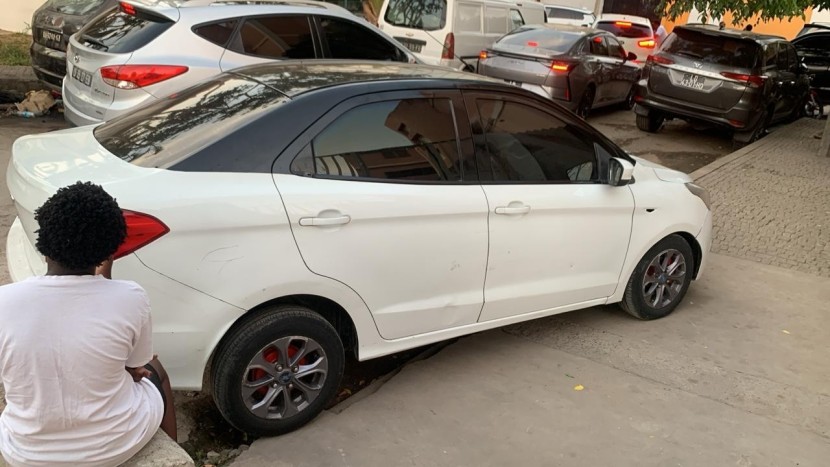 Venda Vendo Ford Figo Limpo