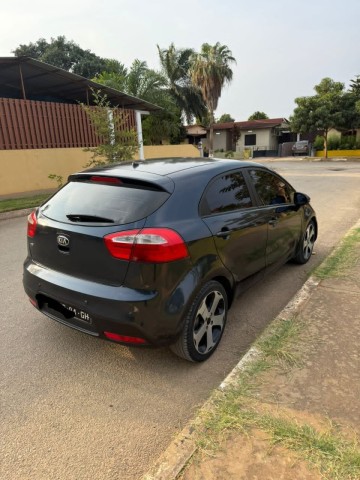 Venda Vendo Kia Rio Desportivo Limpo