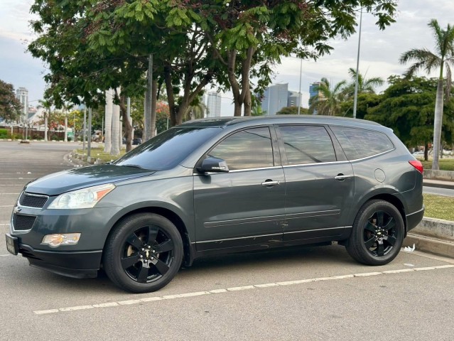 Venda Chevrolet traverse impecável