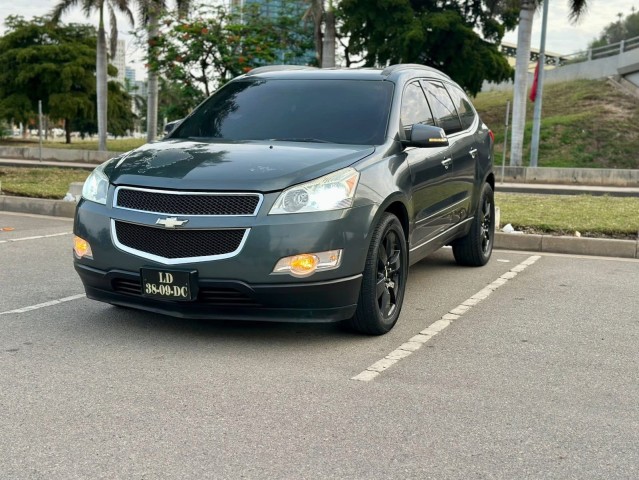 Venda Chevrolet traverse impecável