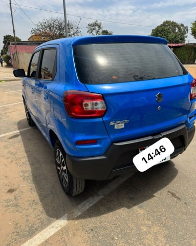 Venda Suzuki spress semi novo impecável