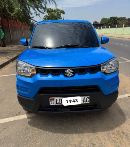 Venda Suzuki spress semi novo impecável