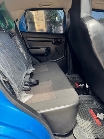 Venda Suzuki spress semi novo impecável