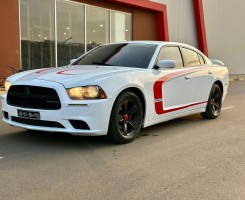 A venda Dodge charger v6